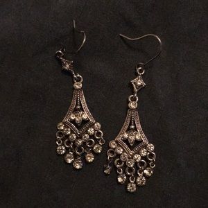 Chandelier earrings